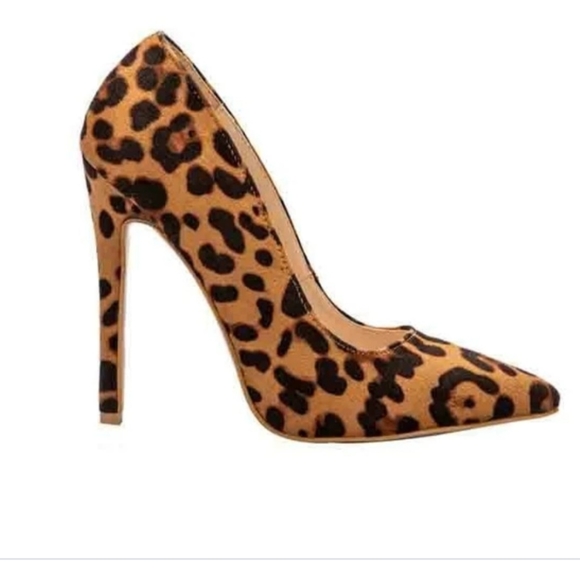 LALA IKAI Leopard 5in heel - Picture 2 of 3